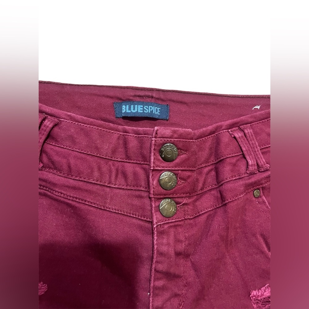 Shorts - Picture 2 of 4